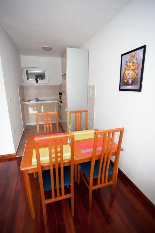 Apartments Svjetlana Trogir Phòng bức ảnh