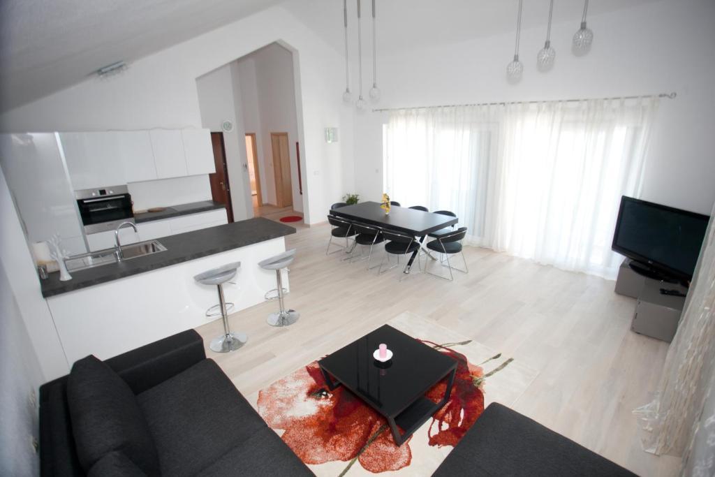 Apartments Svjetlana Trogir Phòng bức ảnh